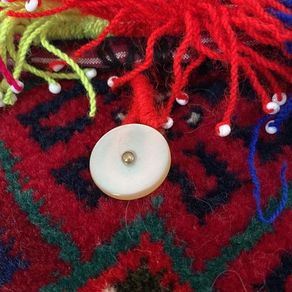 Funky Purse with button closure. Bohemian. Made of a rug like material. - Picture 3 of 5